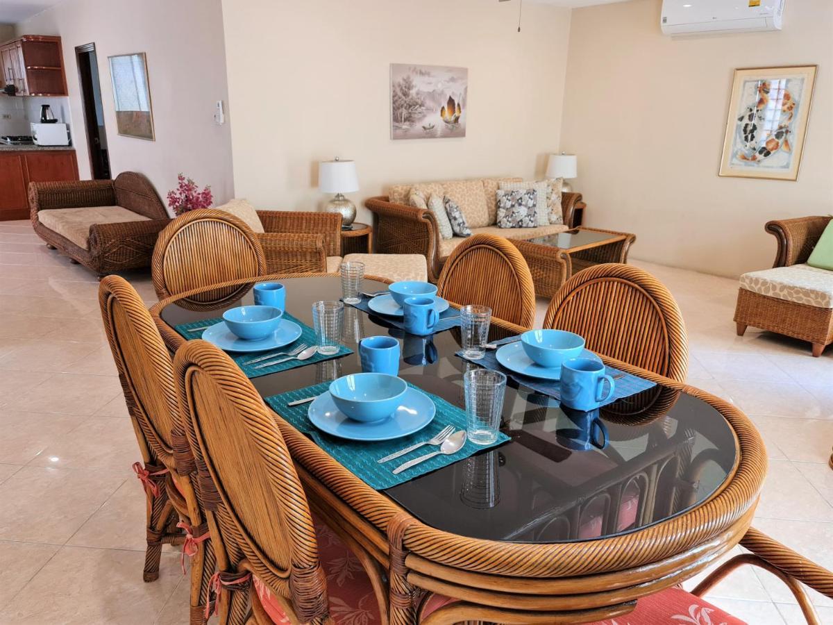 Butterfly Garden Boutique Residence By Luxury View Ex Lg Apts And Villas, A Lifestyle Destination 1 To 3 Bedroom Units 110 To 190 Sqmtr, 2 Full Bathrooms, Rain Shower, Complete Kitchen, Free Fast Fiber Wifi, 55" Smart Tvs, 24-7 Staff, Spa Bath, Free Паттайя Экстерьер фото