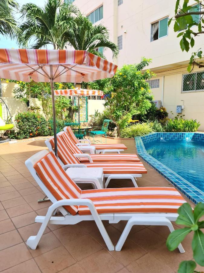 Butterfly Garden Boutique Residence By Luxury View Ex Lg Apts And Villas, A Lifestyle Destination 1 To 3 Bedroom Units 110 To 190 Sqmtr, 2 Full Bathrooms, Rain Shower, Complete Kitchen, Free Fast Fiber Wifi, 55" Smart Tvs, 24-7 Staff, Spa Bath, Free Паттайя Экстерьер фото