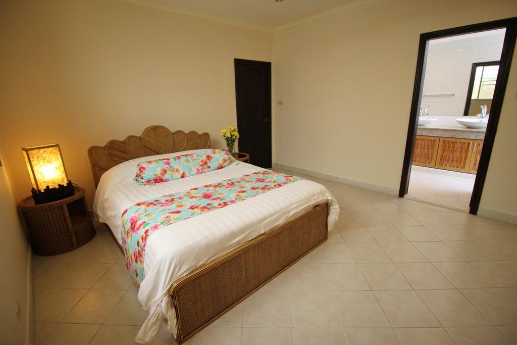 Butterfly Garden Boutique Residence By Luxury View Ex Lg Apts And Villas, A Lifestyle Destination 1 To 3 Bedroom Units 110 To 190 Sqmtr, 2 Full Bathrooms, Rain Shower, Complete Kitchen, Free Fast Fiber Wifi, 55" Smart Tvs, 24-7 Staff, Spa Bath, Free Паттайя Экстерьер фото