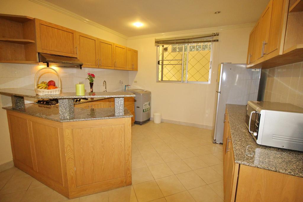 Butterfly Garden Boutique Residence By Luxury View Ex Lg Apts And Villas, A Lifestyle Destination 1 To 3 Bedroom Units 110 To 190 Sqmtr, 2 Full Bathrooms, Rain Shower, Complete Kitchen, Free Fast Fiber Wifi, 55" Smart Tvs, 24-7 Staff, Spa Bath, Free Паттайя Экстерьер фото