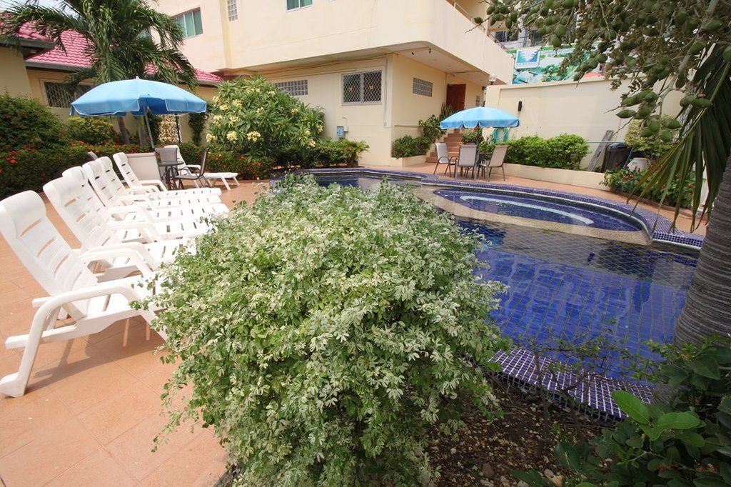 Butterfly Garden Boutique Residence By Luxury View Ex Lg Apts And Villas, A Lifestyle Destination 1 To 3 Bedroom Units 110 To 190 Sqmtr, 2 Full Bathrooms, Rain Shower, Complete Kitchen, Free Fast Fiber Wifi, 55" Smart Tvs, 24-7 Staff, Spa Bath, Free Паттайя Экстерьер фото