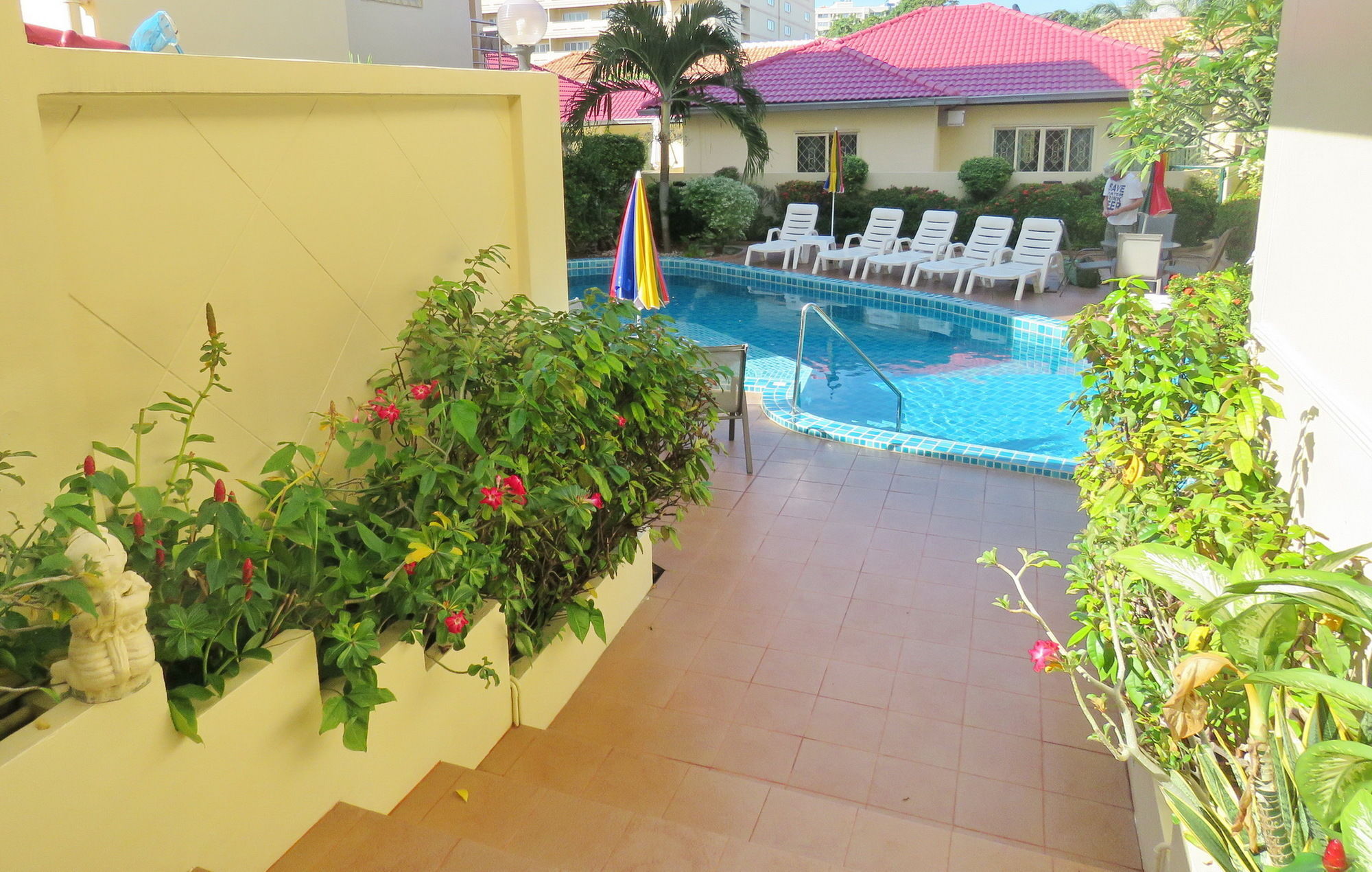 Butterfly Garden Boutique Residence By Luxury View Ex Lg Apts And Villas, A Lifestyle Destination 1 To 3 Bedroom Units 110 To 190 Sqmtr, 2 Full Bathrooms, Rain Shower, Complete Kitchen, Free Fast Fiber Wifi, 55" Smart Tvs, 24-7 Staff, Spa Bath, Free Паттайя Экстерьер фото